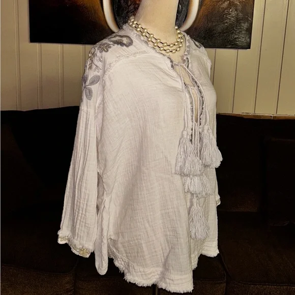Johnny Was ~ Small ~ White W/Silver & Gray Floral Embroidery Triple Tassel Top - Picture 7 of 16